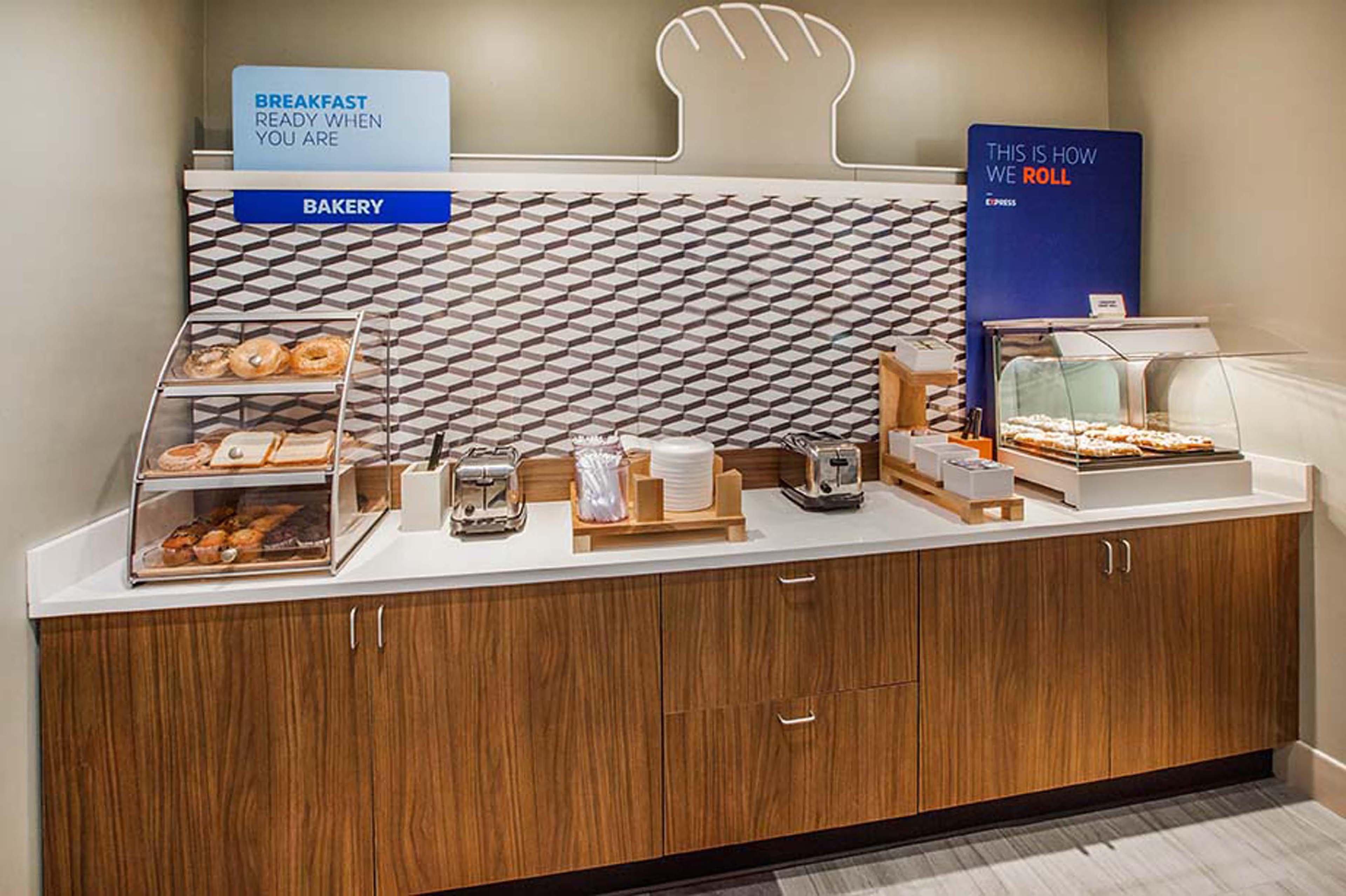 Holiday Inn Express Apex - Raleigh By Ihg Exteriér fotografie